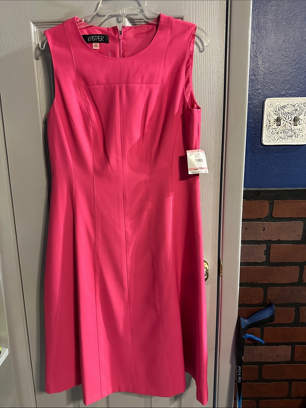 NWT Woman's Kasper sleeveless dress size 10